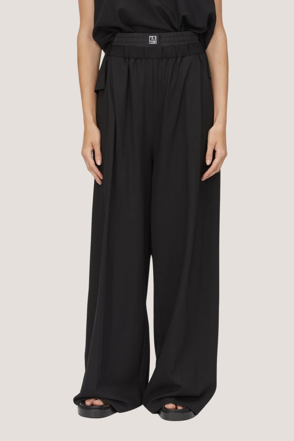 Aura Pant | Black